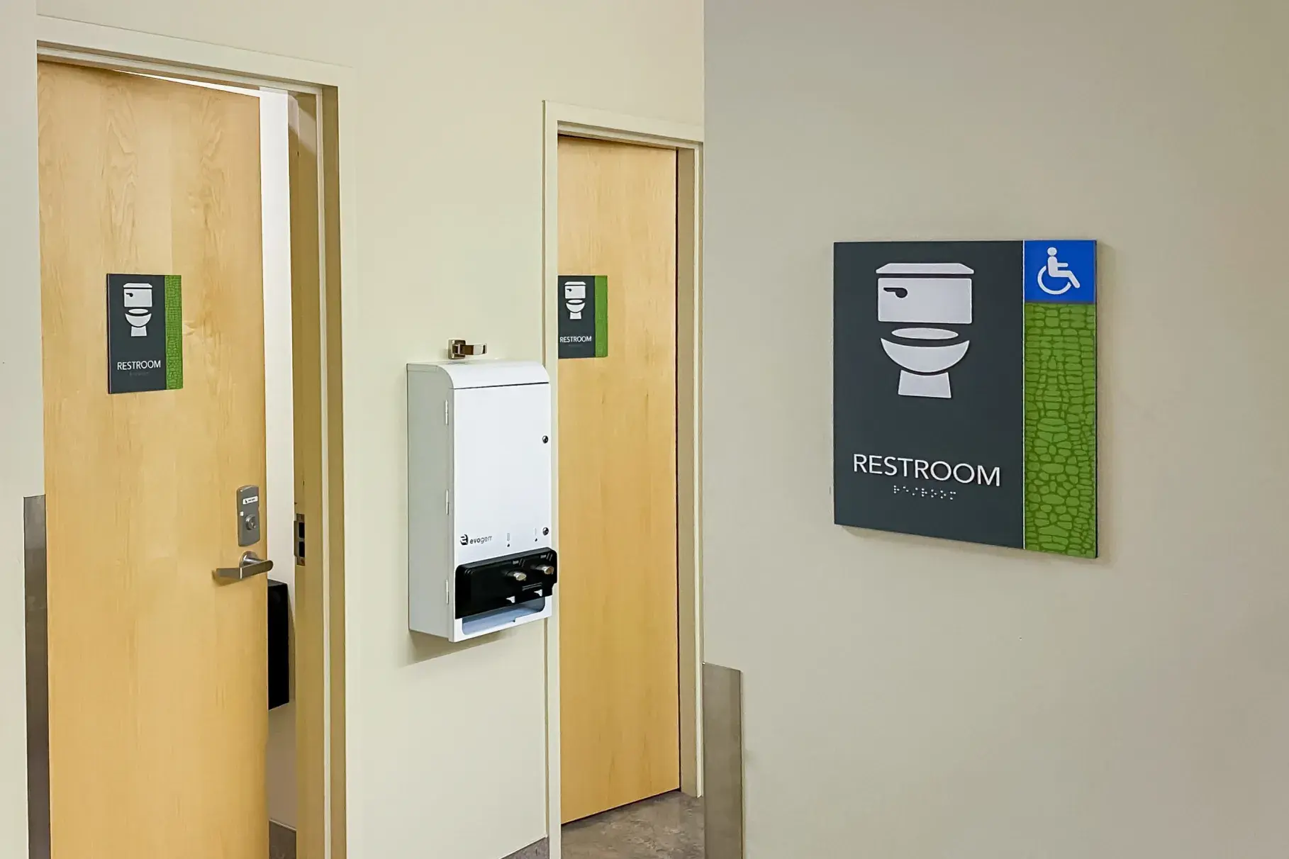 GRC-Award-Winning-Wayfinding-Signage-02