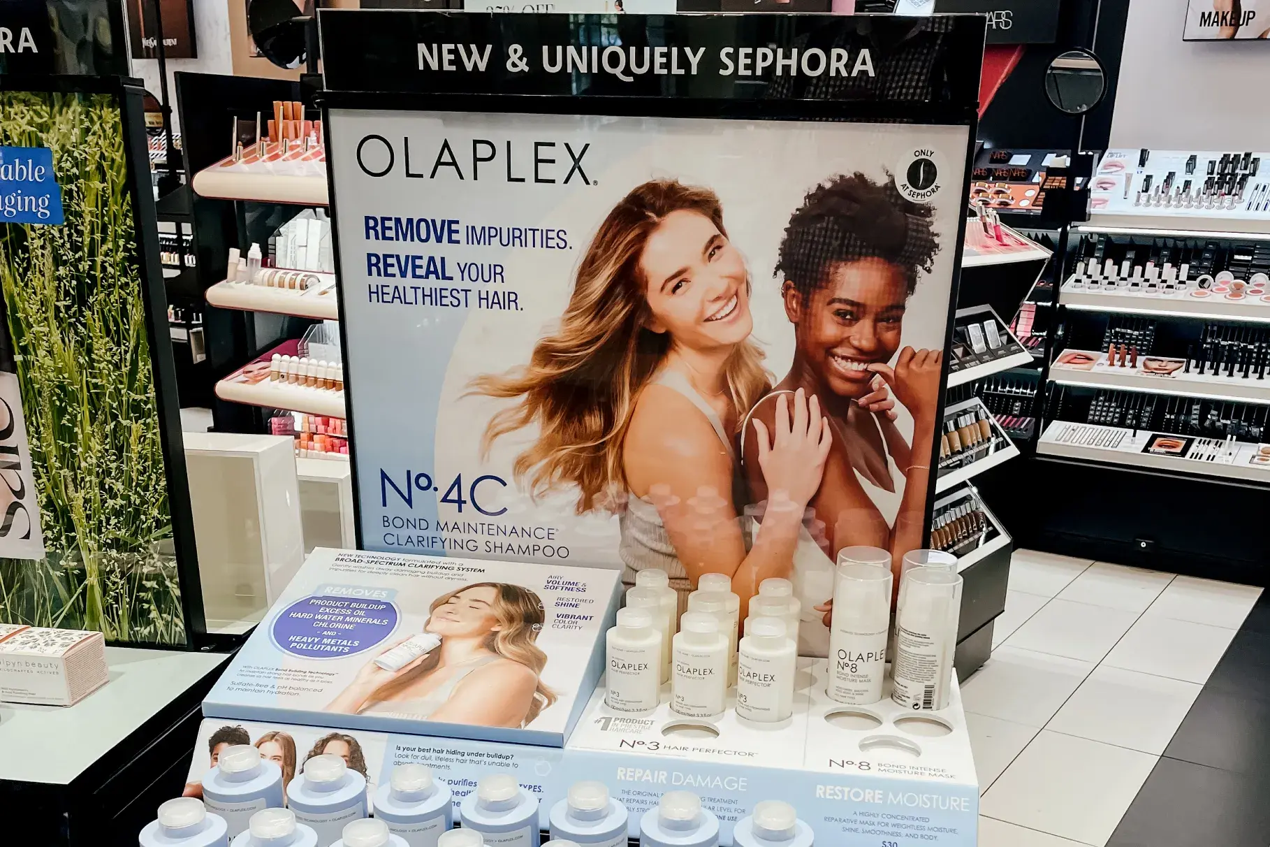 Olaplex-in-store retail Display-01